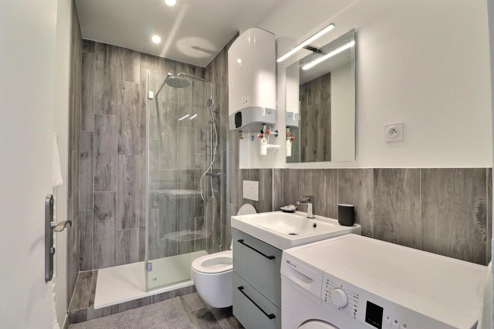 Le Peri - T1 Apartment 4 Guests - Villeurbanne Dış mekan fotoğraf